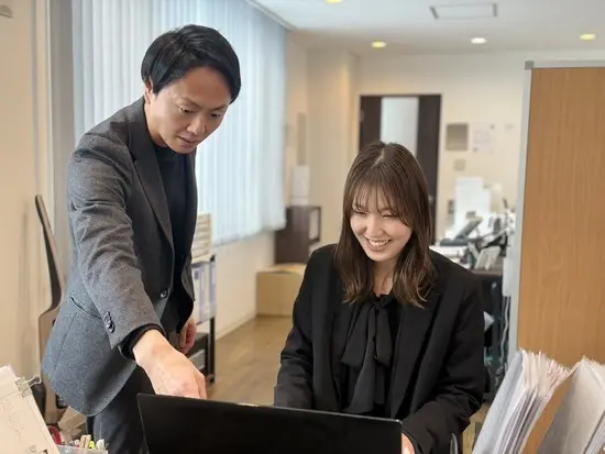 バックオフィスは全員女性なので、働きやすく相談しやすい雰囲気です♪