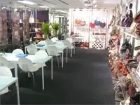 新作展示会も行なわれる当社のショールム。