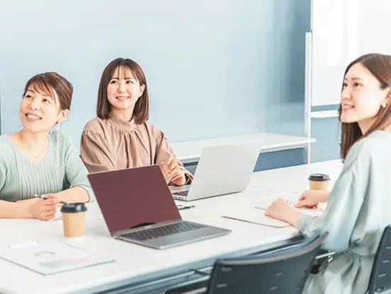 会話を楽しみながら働いています！