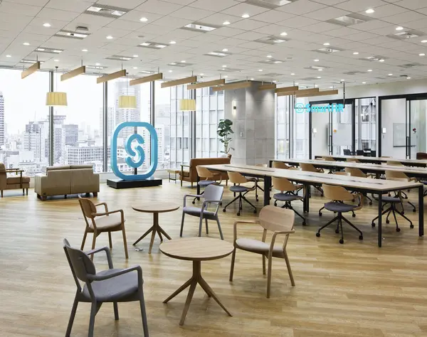 株式会社SmartHR