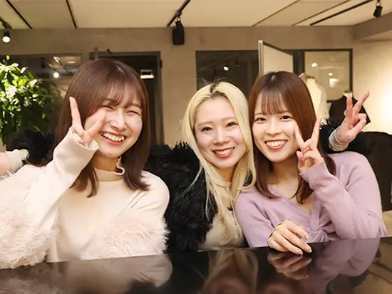 同世代の仲間と一緒に楽しく働けています！