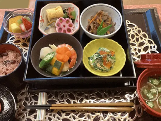 家庭料理の延長で働けるから、あなたの経験が活きる