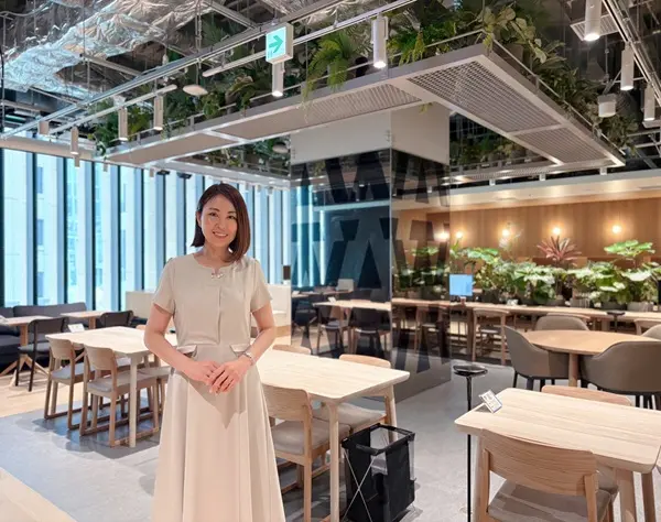 【施設受付スタッフ】*年休125日*土日祝休み*駅チカオフィス*月給27万円～