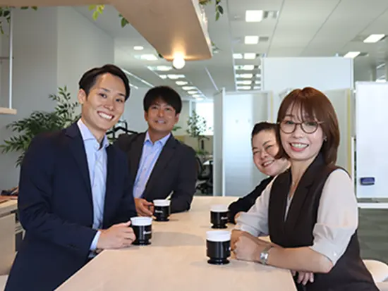 業界未経験でもOK。先輩たちが丁寧にサポートします◎