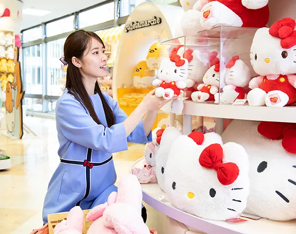 サンリオショップの販売スタッフ/人柄採用/ピューロランド無料/残業少なめ