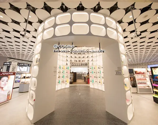 コスメイベントスタッフ募集！働く日を選べる！日給最大2万8000円*副業OK