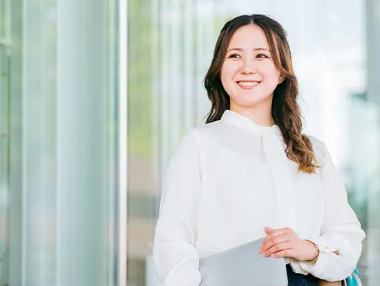 同じ目標に向け、互いに助け合いながら働けています！