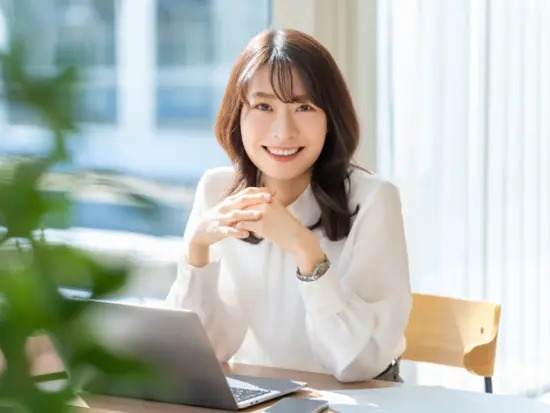 洗練されたオフィスで、こだわりの“はちみつ”を堪能