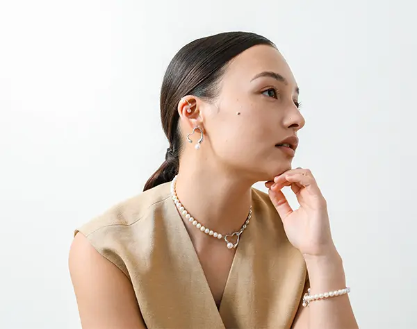 ジュエリーアドバイザー〈リーダー候補〉*年休125日*残業少*充実の研修有