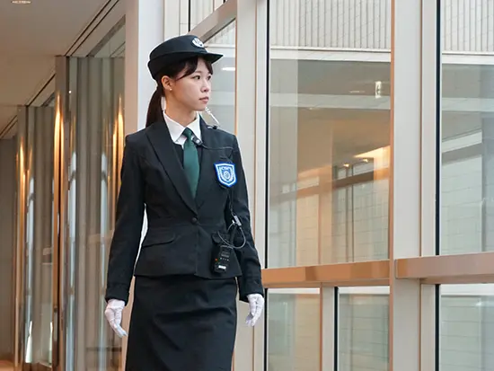 【警備＝接客】人と話すことが好きな方、大歓迎♪