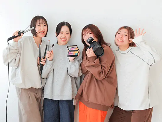 “おもしろい・自由”を大事にするフラットな社風。