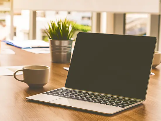 多彩なプロジェクトを実現しています(事業部長／松本)