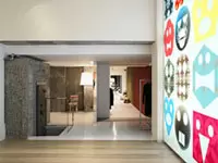 ミラノ旗艦店店内