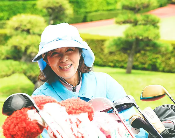 ゴルフ場のキャディ(未経験歓迎)◎完休2日/実働5～6h/先輩の7割は主婦！