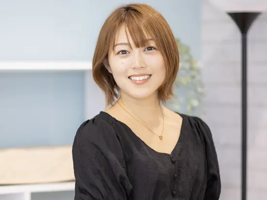 髪色もネイルも自由！自分らしさを諦めない働き方を