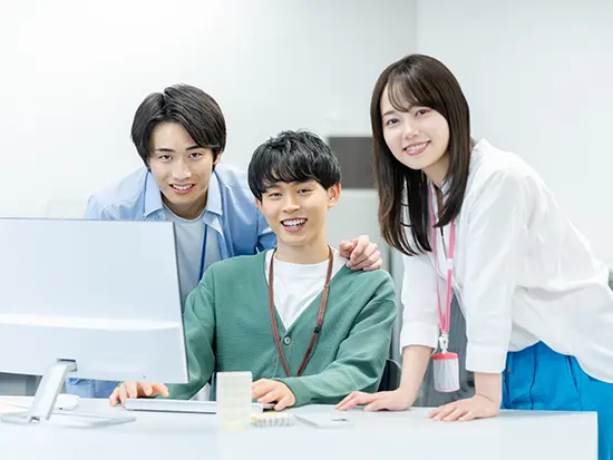 「成果主義」だけじゃない。仲間と一緒に成長できる