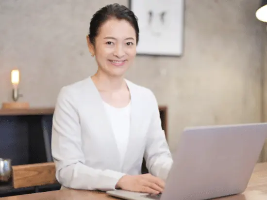 月給30万円～&魅力的な商材で、安定収入を実現！