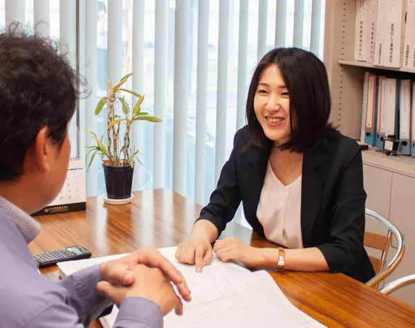 経理・総務／経験者募集*年収450万円～*駅チカ徒歩1分*創業54年の安定企業