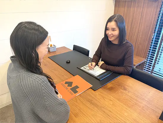 未経験から事務デビュー！オフィスもおしゃれです♪