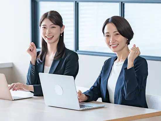 先輩の隣で学ぶことで安心スタートを切れる！