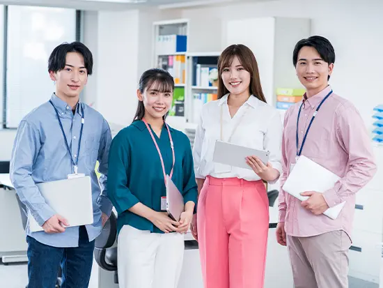 明るく笑顔で人と話せる方が活躍できます！