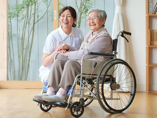 夜勤は「眠気との戦い」？実は座る時間も長いんです。