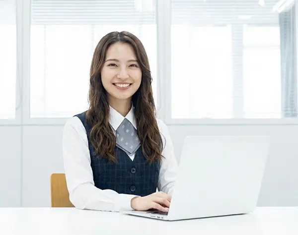 事務職*未経験歓迎*残業なし*16時退社*車通勤OK・駐車場あり*面接1回