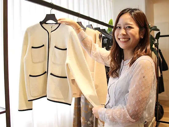 お客様の笑顔が私の自信にも繋がります【社員T】