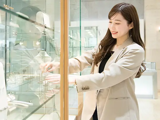 好きなブランドを、心を込めてお客様へ届けられます。