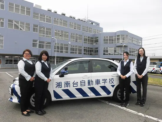 20代〜50代が活躍中！多様な前職からプロへ。