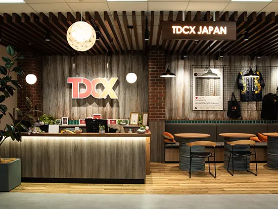 フリードリンク片手に、自由な雰囲気で働いてます◎