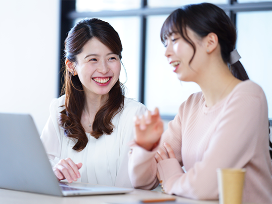 ワンフロアの風通しの良い社風が自慢！