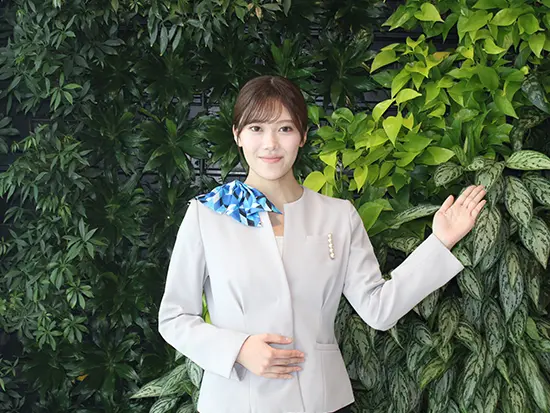 飲食の接客から、ビジネス接遇へステップアップ！