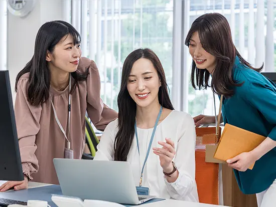 「お互い様」で助け合うフラットなチームです！