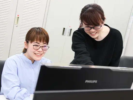 先輩も“全員”素人スタートだから、未経験に優しい。