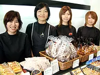 学生から主婦まで、いろいろな方々がご活躍されております。