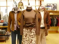 季節に合わせたディスプレイで、お客様の目を惹きましょう。