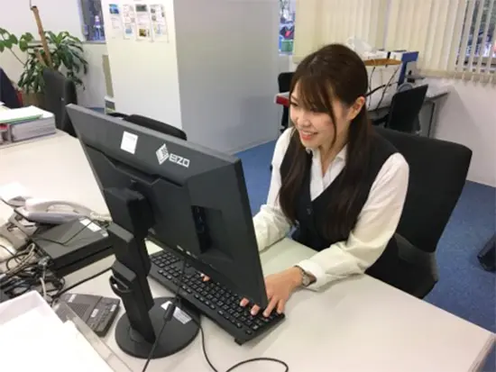店舗の雰囲気作りを意識しています。(入社2年目)