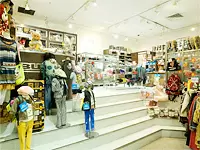 「大人も着れる子ども服」を展開。オリジナリティ溢れるセレクトショップです。
