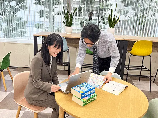 困ったことがあればすぐに周りの先輩社員へ相談が出来る環境です◎