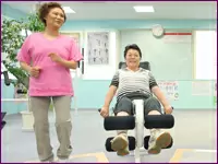 日本進出8年目の「カーブス」は、世界中で利用される大人気の「女性専用フィットネスクラブ」です。