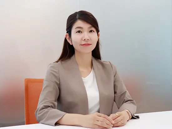 アパレル店員から営業職へ！収入UPと成長を両立