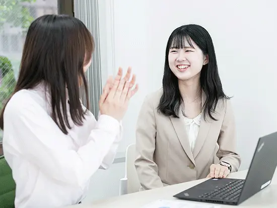 分からないことも気軽に相談できる温かい職場です♪