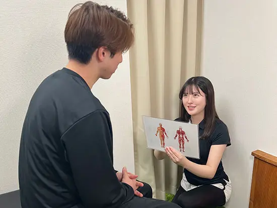 お客様との会話も楽しめながら働けます◎