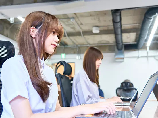 事務経験がなくても大丈夫♪コミュ力が強みになります