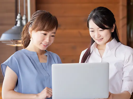 落ち着いた雰囲気の中のびのびと働けます◎