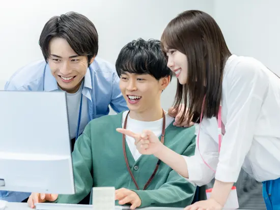 部署間の壁はなし！風通しの良い環境