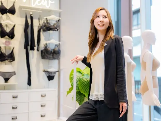 Oさん Intimissimi 青山店 アシスタントマネージャー