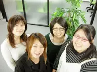 女性社員も元気に活躍中！私たちの仲間に是非加わって下さい。