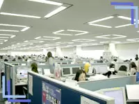 こちらが大規模なサポートセンター。